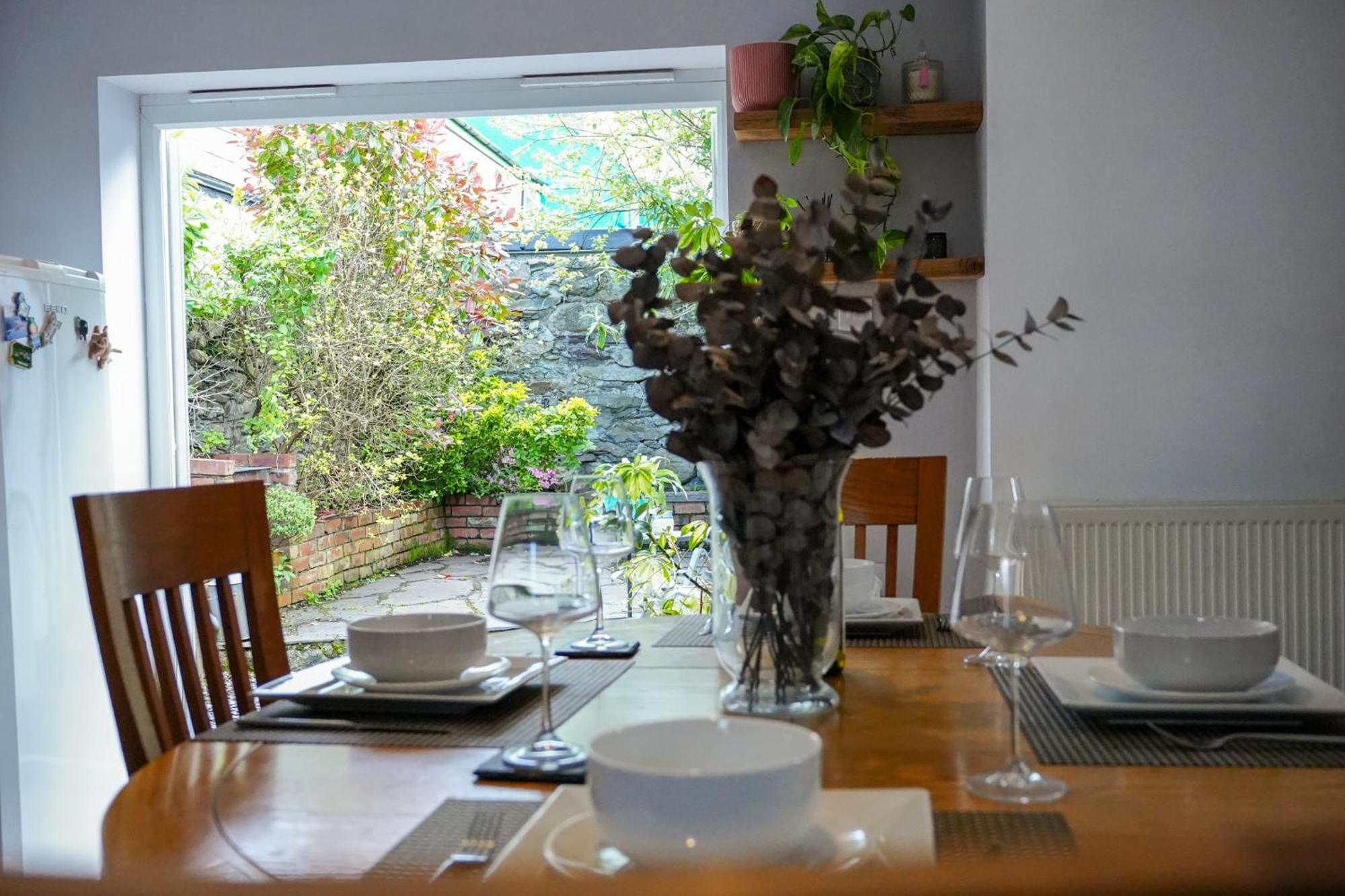 2 Bedroom With Spectacular Views Of Snowdonia And Anglesey Bangor (Gwynedd)